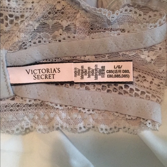 *SOLD*Victoria’s Secret Bralette Size L - Picture 3 of 3